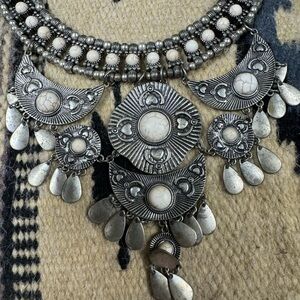 Shyanne brand #cowgirl #boho necklace with matching earrings
